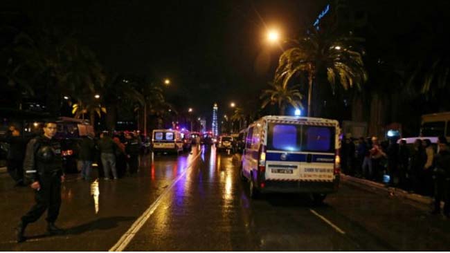  مقررات منع تردد در پایتخت تونس پس از حمله به بس گارد ریاست جمهوری